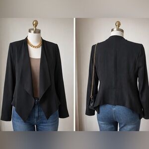 ✨BRAND NEW WITH TAGS! Love Tree Black Women's Blazer